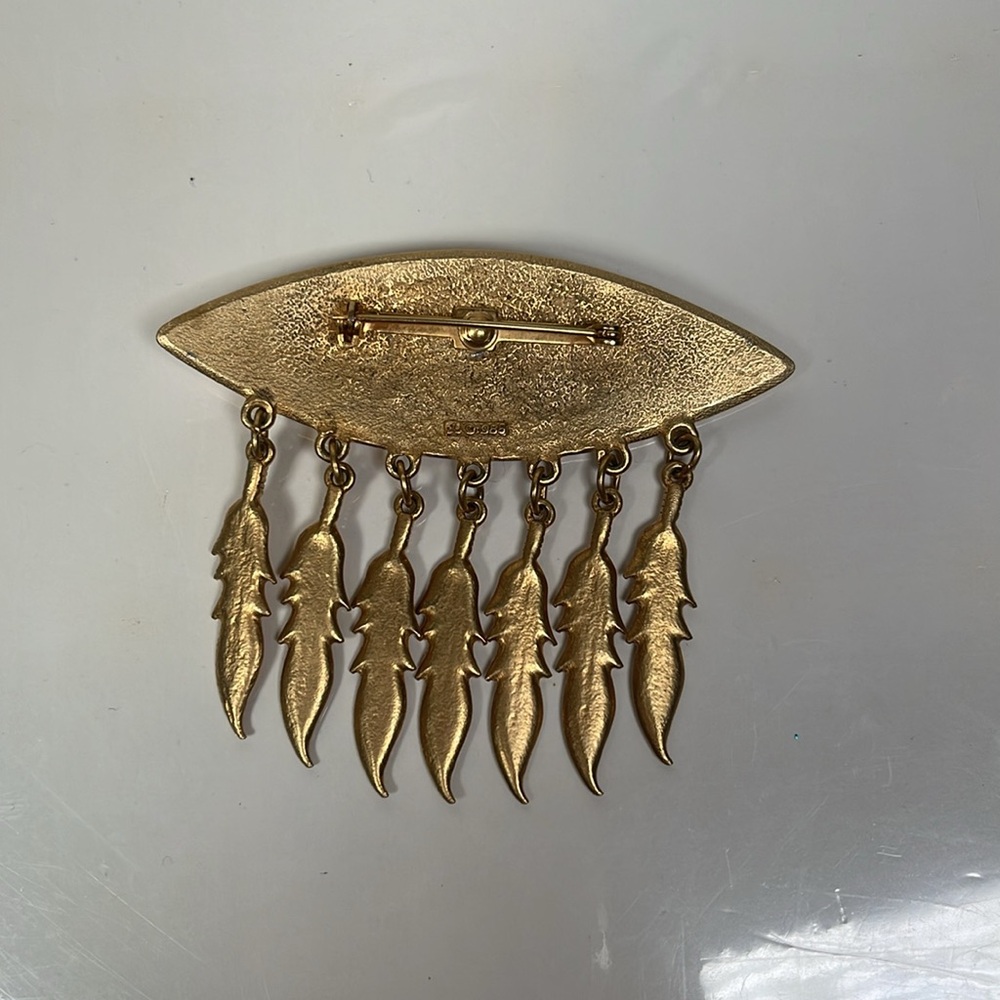 Vintage.Brooch with black plastic, Signed JJ 1988 South Western style. - Picture 4 of 5